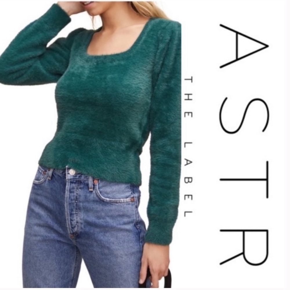 NEW ASTR The Label Green Fuzzy Square Neck Sweater Size Medium